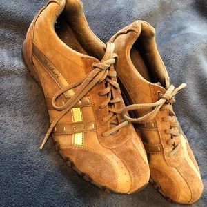 Sketchers shoes size 9